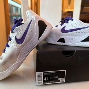 Kobe basketball shoes